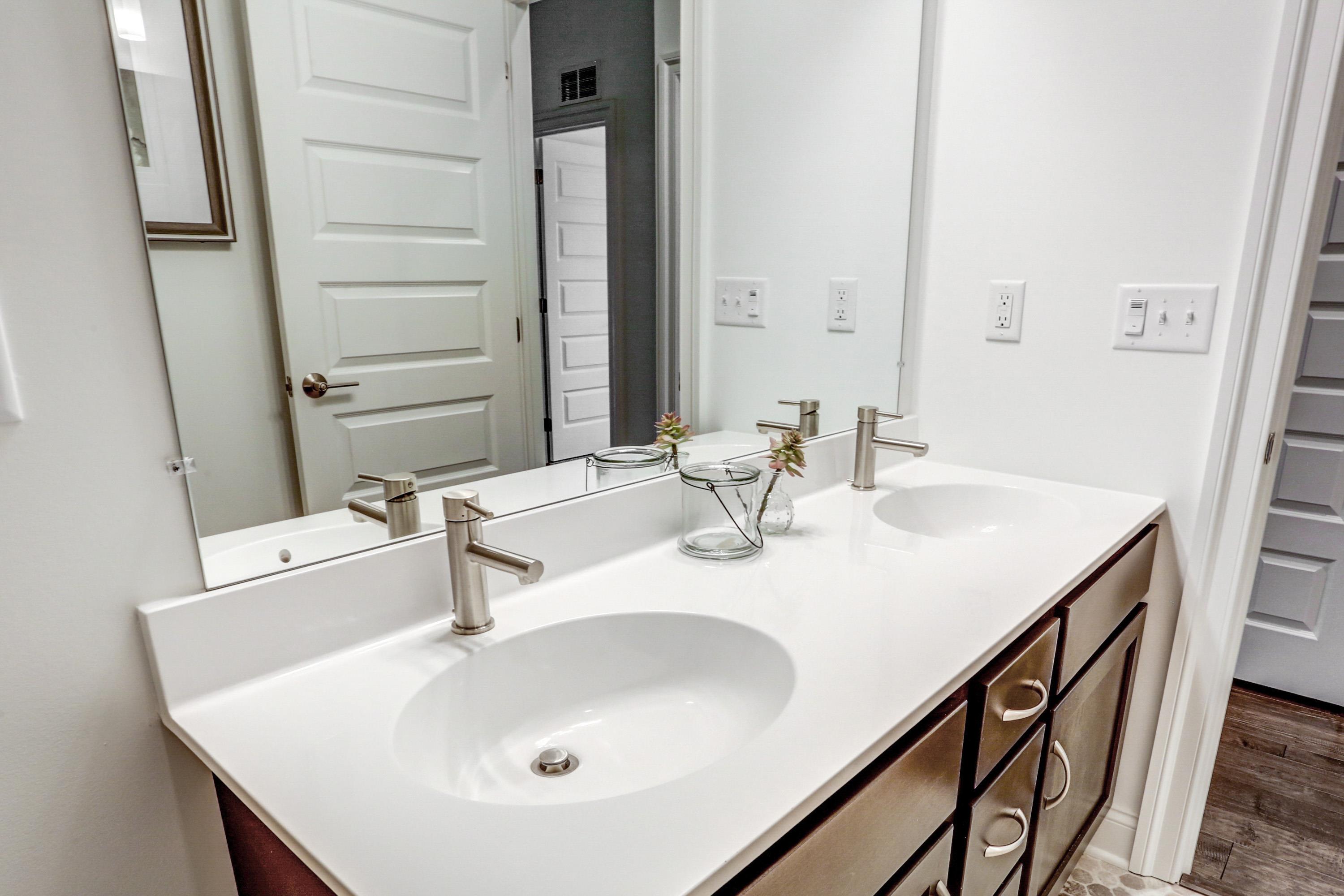 Included Feature - Cultured Marble Oval Basin to Match Vanity Marble
