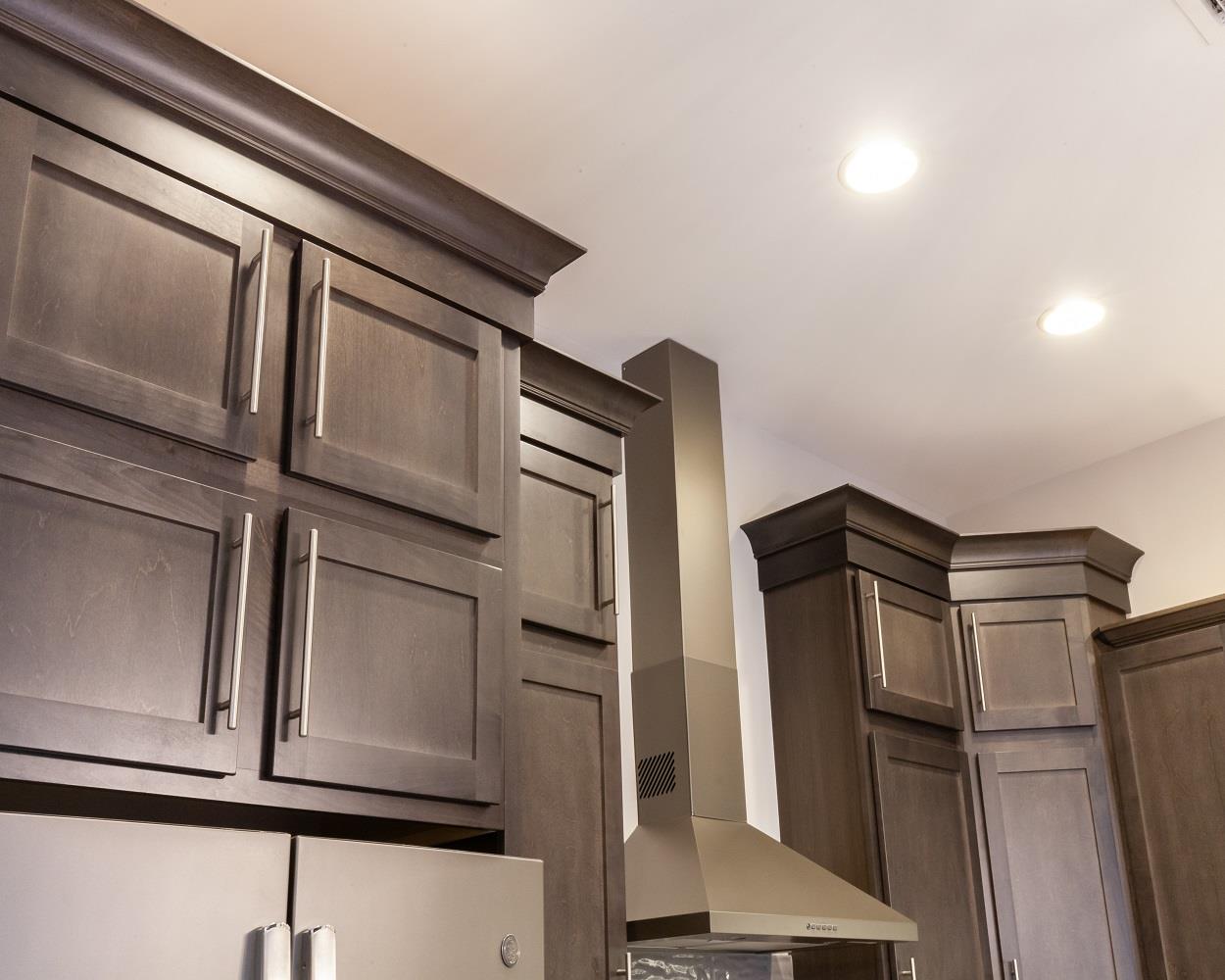 Upgrade Signature Kitchen to Cove Crown Mold