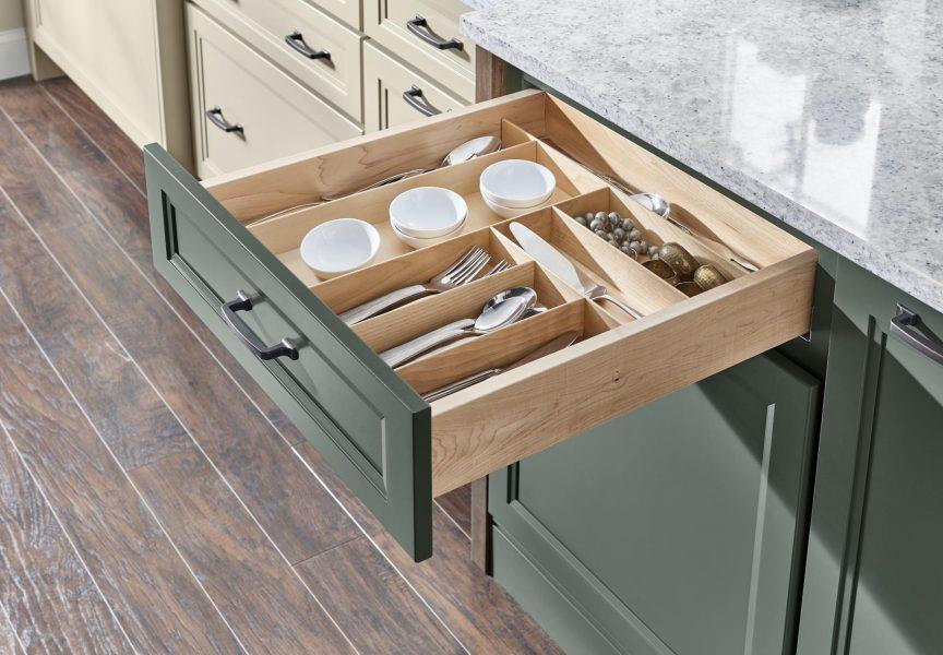 Add Wood Cutlery Divider, 24-30in, Medallion