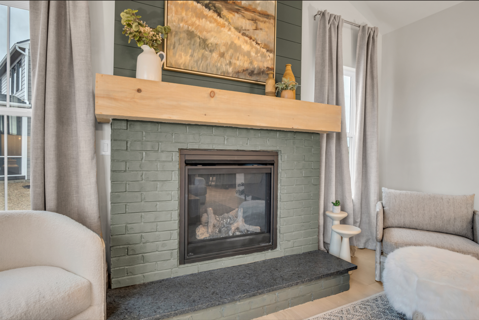 Fireplace fp8b (Brick - Stained Beam Mantel - Shiplap above) - up to 10 ft clg, T01 Veneer