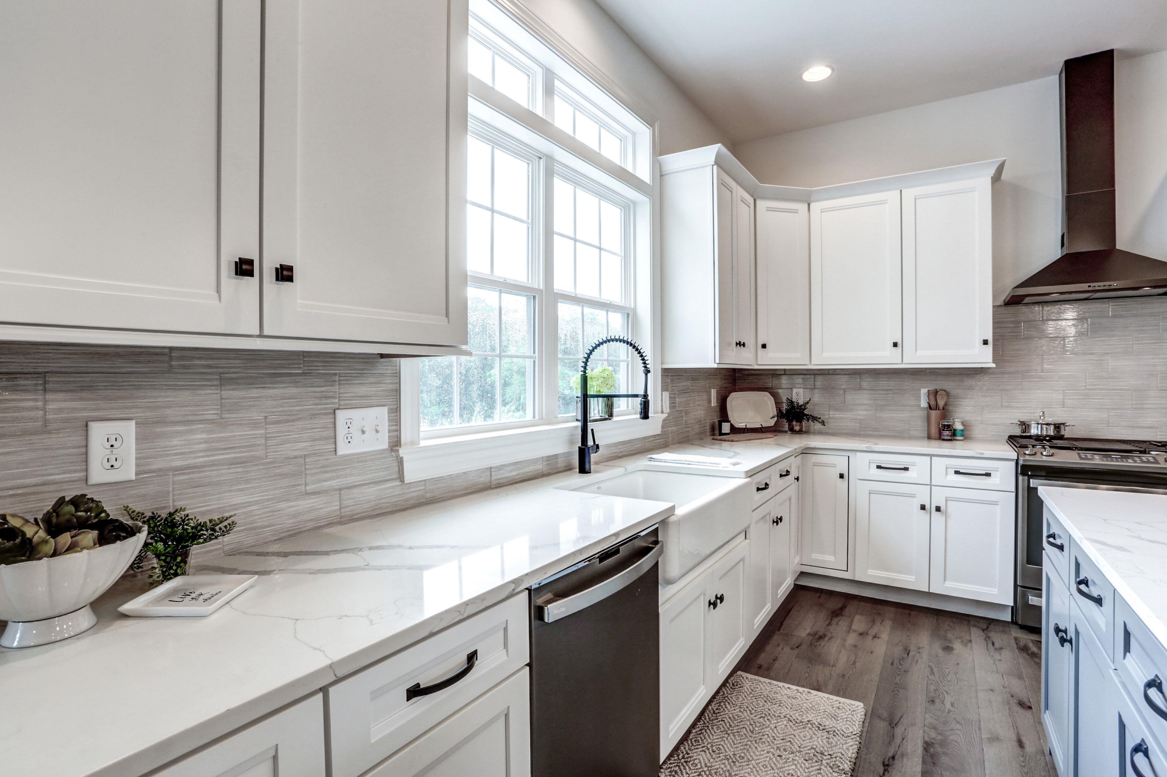 Artisan Kitchen, T03 Perimeter-Monroe
